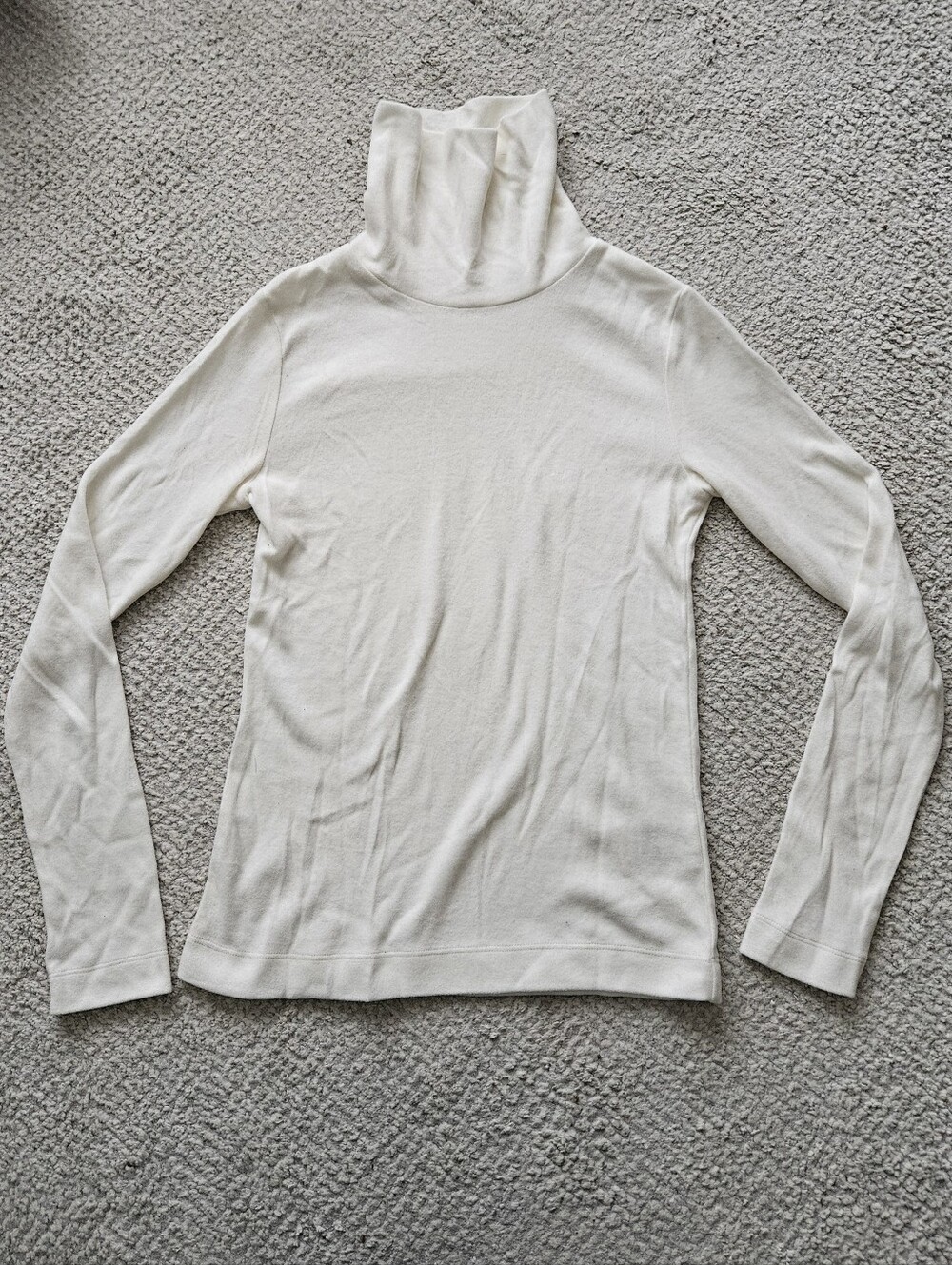 UNIQLO Heattech Turtleneck Long-Sleeve T-Shirt White XXS